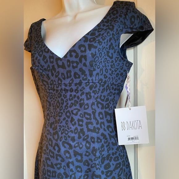 SOLD! BB Dakota Blue Leopard Print Denim “Freye” Dress NWT Sz 6 Retro Rockabilly - Picture 6 of 12